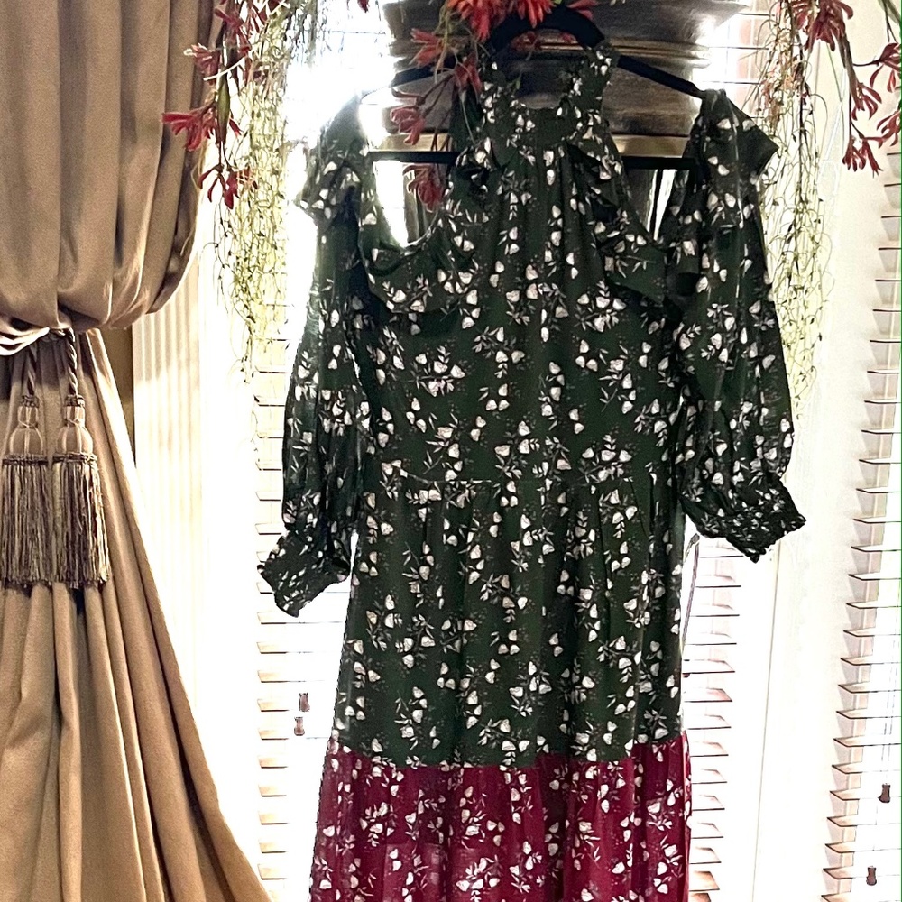 Boho chic maxi dress. - Picture 1 of 7